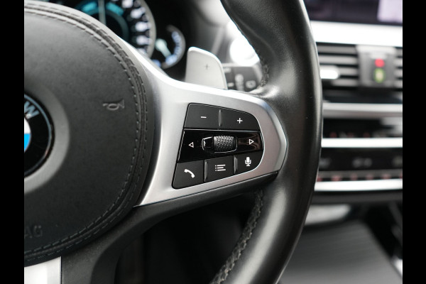 BMW X3 xDrive30e M Sport Plug In Hybrid 293pk Dealer O.H. PHEV | Trekhaak Af Fabriek | Adaptive Cruise | Camera | Apple Carplay | Lederen Sportstoelen Verwarmd | Sfeerverlichting |  Navigatie |