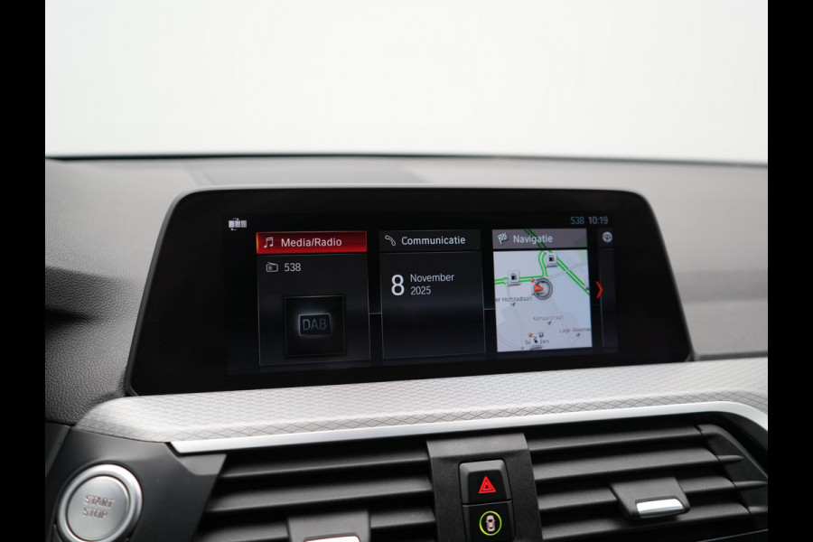 BMW X3 xDrive30e M Sport Plug In Hybrid 293pk Dealer O.H. PHEV | Trekhaak Af Fabriek | Adaptive Cruise | Camera | Apple Carplay | Lederen Sportstoelen Verwarmd | Sfeerverlichting |  Navigatie |