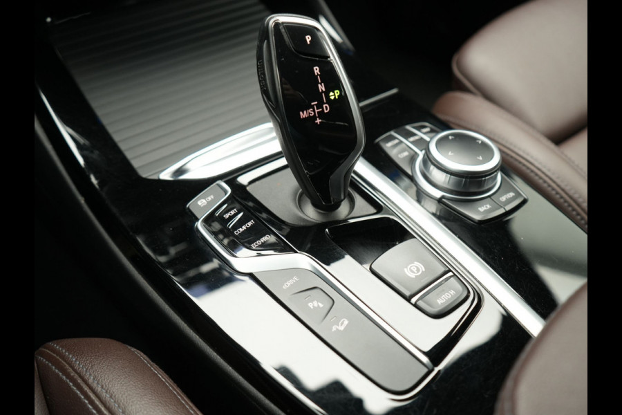 BMW X3 xDrive30e M Sport Plug In Hybrid 293pk Dealer O.H. PHEV | Trekhaak Af Fabriek | Adaptive Cruise | Camera | Apple Carplay | Lederen Sportstoelen Verwarmd | Sfeerverlichting |  Navigatie |
