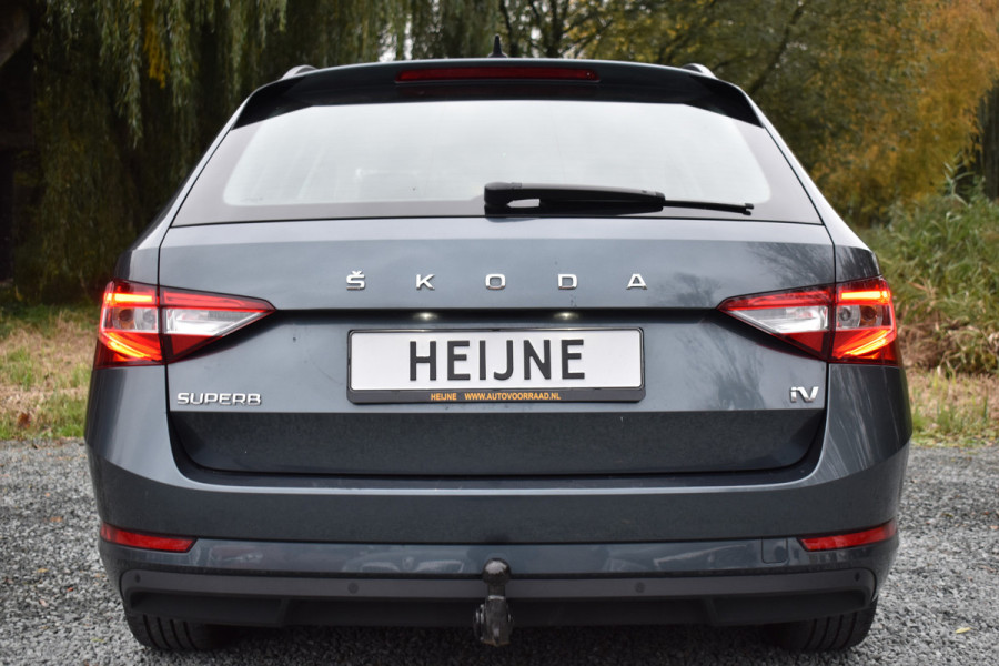 Škoda Superb Combi iV 218PK DSG HYBRID BUSINESS TREKHAAK/NAVI/VIRTUAL***