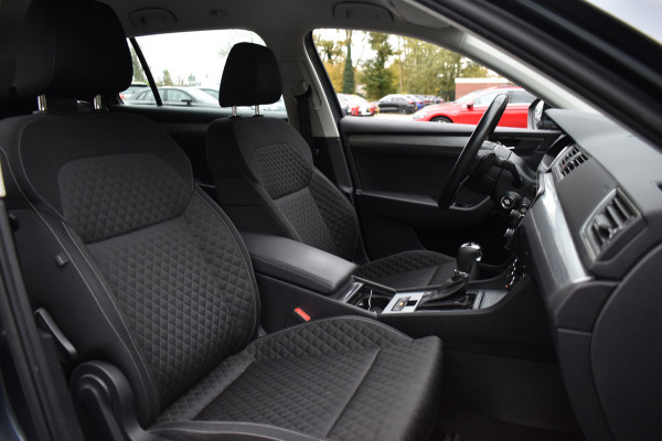 Škoda Superb Combi iV 218PK DSG HYBRID BUSINESS TREKHAAK/NAVI/VIRTUAL***