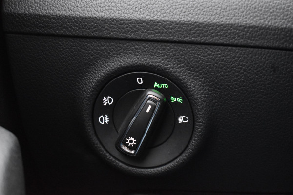 Škoda Superb Combi iV 218PK DSG HYBRID BUSINESS TREKHAAK/NAVI/VIRTUAL***