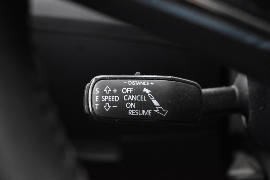 Škoda Superb Combi iV 218PK DSG HYBRID BUSINESS TREKHAAK/NAVI/VIRTUAL***