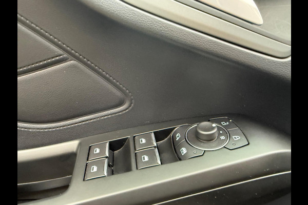 Ford FOCUS Wagon 1.0 EcoBoost Hybrid ST Line - Navi - Winterpakket - Climate - Parkeerhulp - org.NL