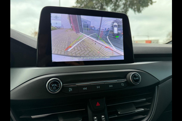 Ford FOCUS Wagon 1.0 EcoBoost Hybrid ST Line - Navi - Winterpakket - Climate - Parkeerhulp - org.NL