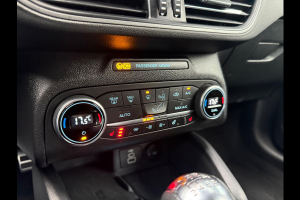 Ford FOCUS Wagon 1.0 EcoBoost Hybrid ST Line - Navi - Winterpakket - Climate - Parkeerhulp - org.NL