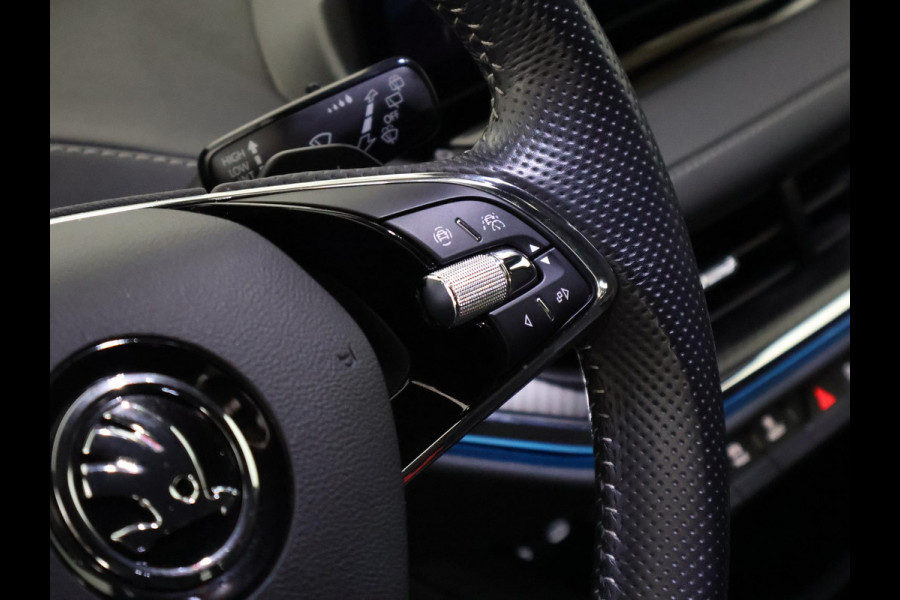 Škoda ENYAQ iV 60 Sportline | Accu SOH 92% | Navigatie | Half Leder | Parkeersensoren |