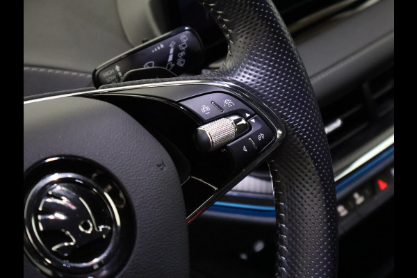 Škoda ENYAQ iV 60 Sportline | Accu SOH 92% | Navigatie | Half Leder | Parkeersensoren |