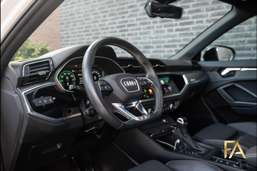 Audi Q3 Sportback 45 TFSI e S tronic line PANO|Sfeer|MatrixLED|Blackpackage