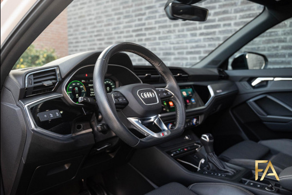 Audi Q3 Sportback 45 TFSI e S tronic line PANO|Sfeer|MatrixLED|Blackpackage