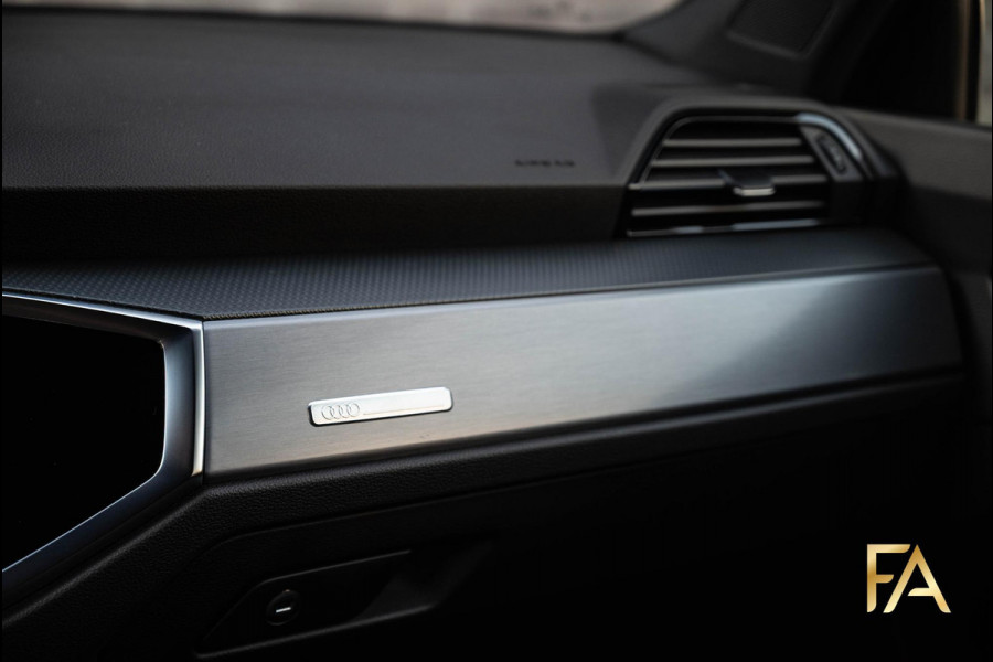Audi Q3 Sportback 45 TFSI e S tronic line PANO|Sfeer|MatrixLED|Blackpackage