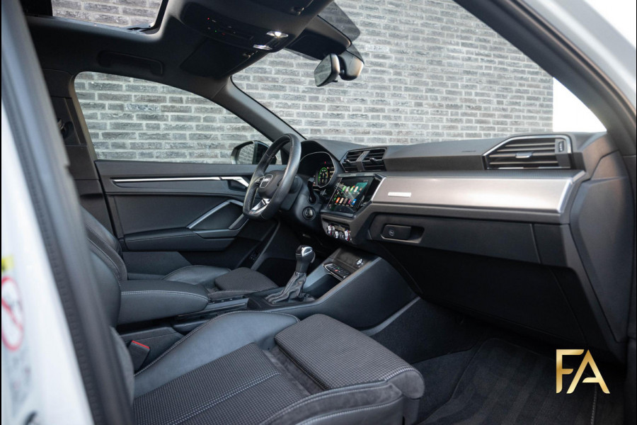 Audi Q3 Sportback 45 TFSI e S tronic line PANO|Sfeer|MatrixLED|Blackpackage