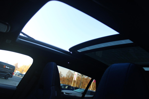 Lynk & Co 01 1.5 261PK PHEV | PANORAMA SCHUIF / KANTELDAK | INFINTY AUDIO | DODEHOEK DETECTIE | NAVIGATIE | DASHBOARD CAMERA | ELEKTRISCHE STOELVERSTELLING MET GEHEUGEN FUNCTIE | DAB+ RADIO | DRAADLOZE APPLE CARPLAY/ANDROID AUTO | DRAADLOZE TELEFOONLADER | ELEKTRISCH BEDIENBARE ACHTERKLEP | STOEL VERWARMING | 360° CAMERA | DODEHOEK DETECTIE | ZWARTE HEMEL BEKLEDING | KEYLESS ENTRY/START | 20" LICHTMETALEN VELGEN |