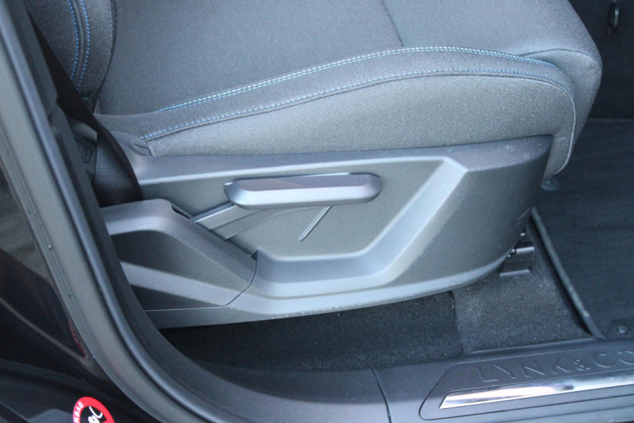 Lynk & Co 01 1.5 261PK PHEV | PANORAMA SCHUIF / KANTELDAK | INFINTY AUDIO | DODEHOEK DETECTIE | NAVIGATIE | DASHBOARD CAMERA | ELEKTRISCHE STOELVERSTELLING MET GEHEUGEN FUNCTIE | DAB+ RADIO | DRAADLOZE APPLE CARPLAY/ANDROID AUTO | DRAADLOZE TELEFOONLADER | ELEKTRISCH BEDIENBARE ACHTERKLEP | STOEL VERWARMING | 360° CAMERA | DODEHOEK DETECTIE | ZWARTE HEMEL BEKLEDING | KEYLESS ENTRY/START | 20" LICHTMETALEN VELGEN |