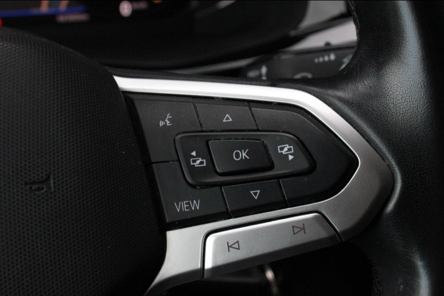 Volkswagen Transporter 2.0 TDI L2H1 204PK JB- EDITION DSG / PDC / VERLAGINGSVEREN / LEDEREN BEKLEDING / FULL / APPLE CARPLAY /NAVI