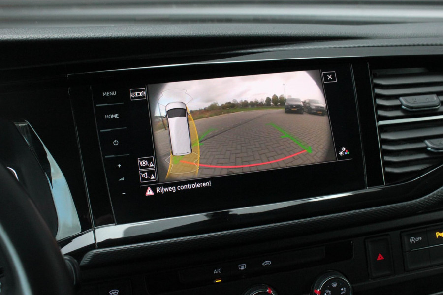 Volkswagen Transporter 2.0 TDI L2H1 204PK JB- EDITION DSG / PDC / VERLAGINGSVEREN / LEDEREN BEKLEDING / FULL / APPLE CARPLAY /NAVI