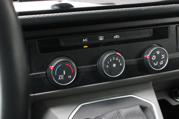 Volkswagen Transporter 2.0 TDI L2H1 204PK JB- EDITION DSG / PDC / VERLAGINGSVEREN / LEDEREN BEKLEDING / FULL / APPLE CARPLAY /NAVI
