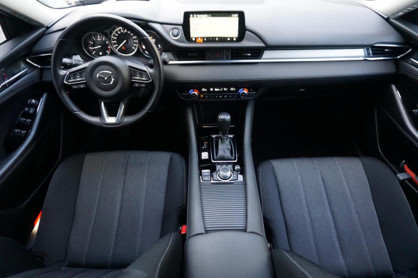 Mazda 6 Sportbreak 2.0 SkyActiv-G 165 Zwart metallic/Trekhaak/Head-Up /Nederlandse auto.