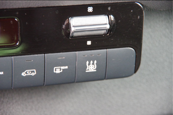 Mercedes-Benz Sprinter 319 3.0 CDI V6 L2H1 AUT. LED, TREKHAAK, ADAPT. CRUISE, STANDKACHEL, MBUX 10'', CAMERA, NAVI, CLIMA