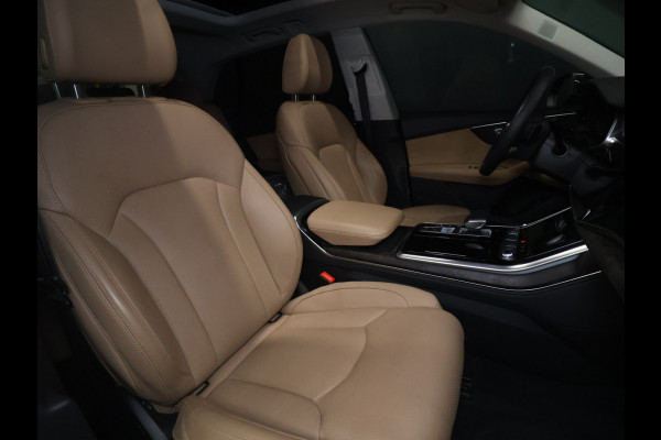 Audi Q8 55 TFSI e quattro Pro Line Plus [SCHUIFKANTELDAK, MEMORY SEATS, ADAPTIVE CRUISE CONTROL, PDC V+A, CAMERA, BANG & OLUFSEN, APPLE CARPLAY, ANDROID AUTO, NIEUWSTAAT]