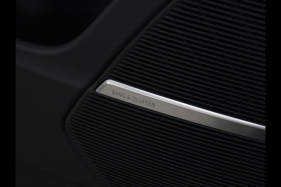 Audi Q8 55 TFSI e quattro Pro Line Plus [SCHUIFKANTELDAK, MEMORY SEATS, ADAPTIVE CRUISE CONTROL, PDC V+A, CAMERA, BANG & OLUFSEN, APPLE CARPLAY, ANDROID AUTO, NIEUWSTAAT]