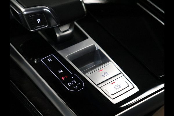 Audi Q8 55 TFSI e quattro Pro Line Plus [SCHUIFKANTELDAK, MEMORY SEATS, ADAPTIVE CRUISE CONTROL, PDC V+A, CAMERA, BANG & OLUFSEN, APPLE CARPLAY, ANDROID AUTO, NIEUWSTAAT]