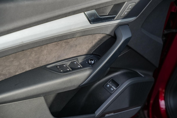 Audi Q5 55 TFSI e quattro Competition S Line Adapt. Cruise Luxe Leder Stoelverw. B&O Luchtvering 21''LM