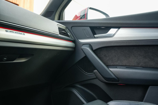 Audi Q5 55 TFSI e quattro Competition S Line Adapt. Cruise Luxe Leder Stoelverw. B&O Luchtvering 21''LM