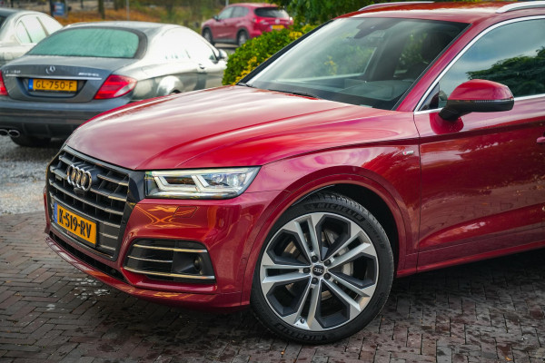Audi Q5 55 TFSI e quattro Competition S Line Adapt. Cruise Luxe Leder Stoelverw. B&O Luchtvering 21''LM