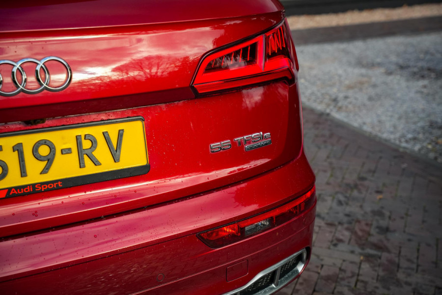 Audi Q5 55 TFSI e quattro Competition S Line Adapt. Cruise Luxe Leder Stoelverw. B&O Luchtvering 21''LM