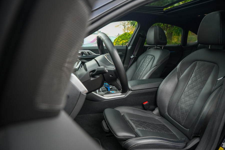 BMW i4 M50 High Executive 84 kWh Carbon Adapt. Cruise HeadUp Luxe Leder 20"LM Individual