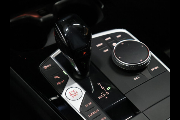 BMW 1-serie 118i M Sport [M SPORT, APPLE CARPLAY, ANDROID AUTO, SPORTSTOELEN, CRUISE CONTROL, SPORTSTOELEN, NIEUWSTAAT]