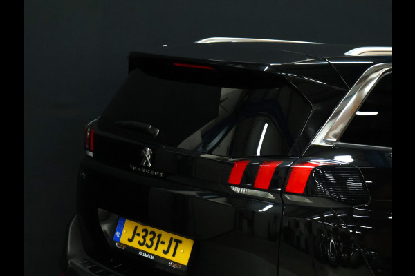 Peugeot 5008 1.2 PureTech Allure [APPLE CARPLAY, PARKEERSENSOREN, SPORTSTOELEN, WIRELESS CHARGING, 19 INCH VELGEN, GETINTE ACHTERRUITEN, NIEUWSTAAT]