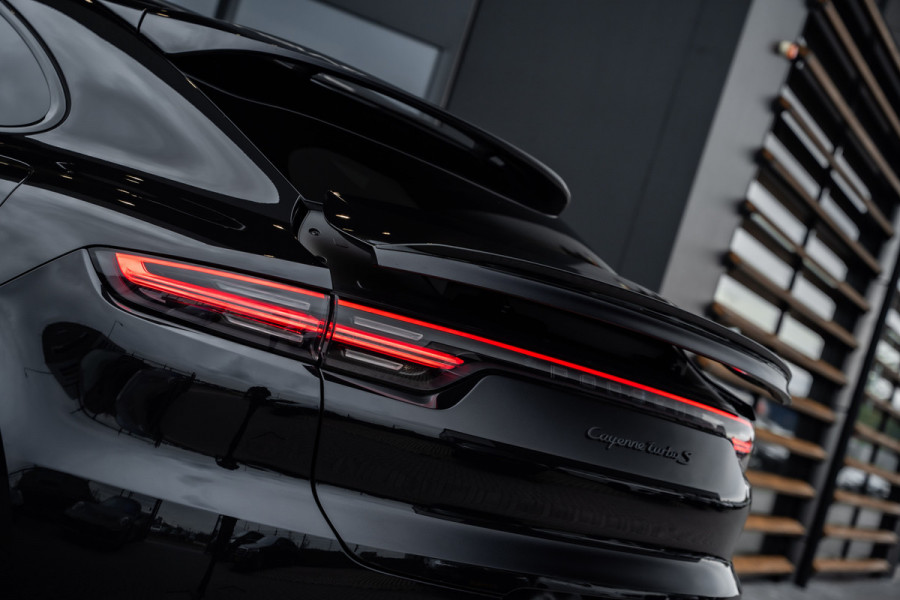 Porsche Cayenne Coupé 4.0 Turbo S E-Hybrid - Sport Chrono Plus | Keramisch | Panorama | Luchtvering | Bose