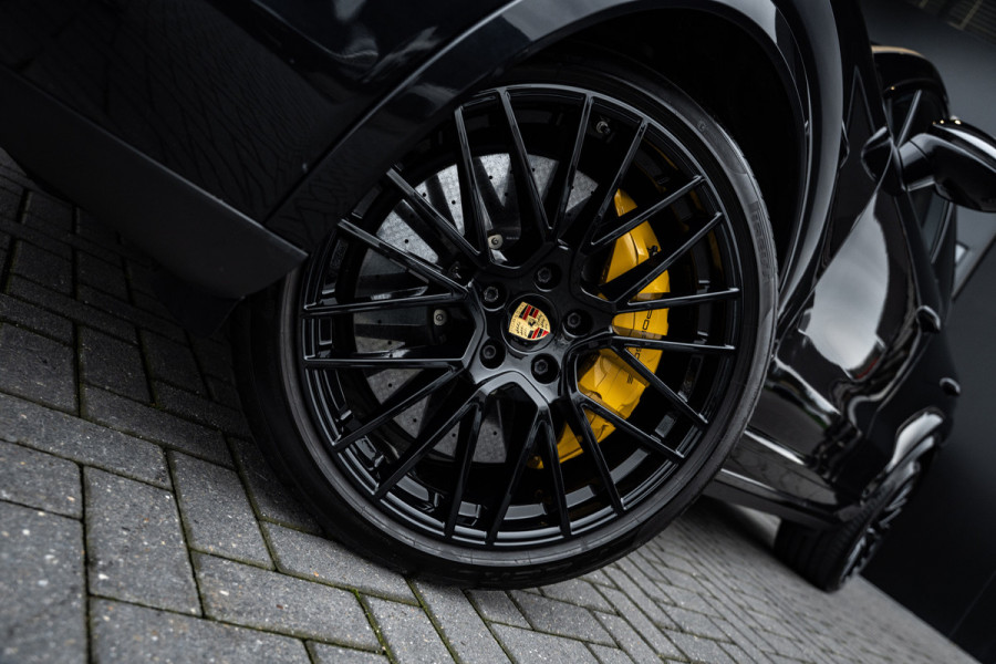 Porsche Cayenne Coupé 4.0 Turbo S E-Hybrid - Sport Chrono Plus | Keramisch | Panorama | Luchtvering | Bose