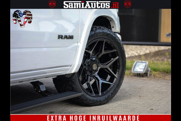Dodge Ram 1500 1500 Limited Night High Output 540HP 706Nm | Massage + Full Option | De Meest Luxe en Volle Pick-Up in zijn Klasse | Comfortabele Dubbele Cabine met Royale 5 Zitplaatsen | BPM vrij | Nu Leverbaar uit Voorraad | Voorraad Nr 2352 - 7649