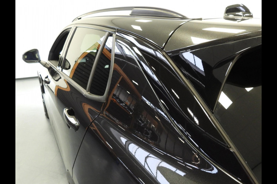 Lynk & Co 01 1.5 PHEV BlackLine ZWARTE HEMEL/360CAM/SCHUIFDAK/LED/20"LMV!