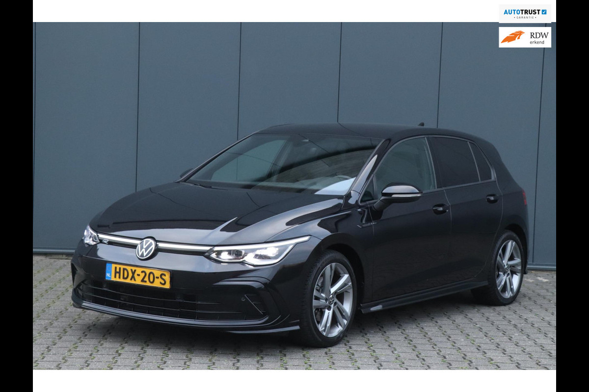 Volkswagen Golf 1.5 eTSI R-Line | DSG | Camera | Carplay!