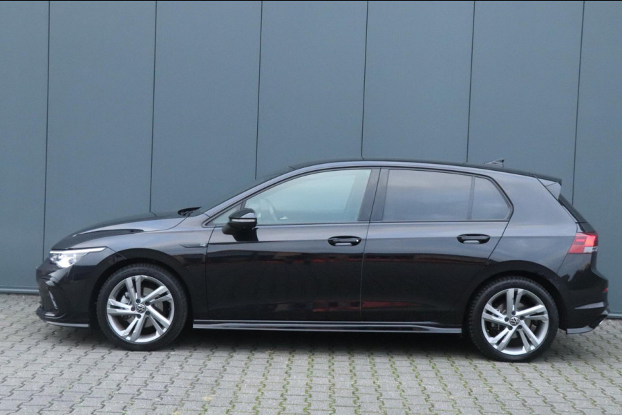 Volkswagen Golf 1.5 eTSI R-Line | DSG | Camera | Carplay!