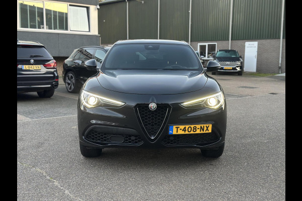 Alfa Romeo Stelvio 2.0 T AWD Super Q4| BOMVOL| STOEL/ STUURVERW.| ELEK. ACHTERKLEP| CAMERA| MEM. STOEL| DODE HOEK| APPLE CARPLAY|