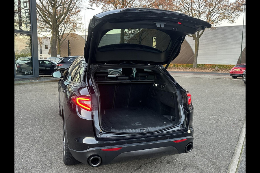 Alfa Romeo Stelvio 2.0 T AWD Super Q4| BOMVOL| STOEL/ STUURVERW.| ELEK. ACHTERKLEP| CAMERA| MEM. STOEL| DODE HOEK| APPLE CARPLAY|