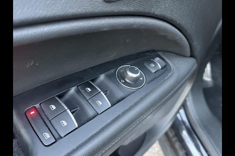 Alfa Romeo Stelvio 2.0 T AWD Super Q4| BOMVOL| STOEL/ STUURVERW.| ELEK. ACHTERKLEP| CAMERA| MEM. STOEL| DODE HOEK| APPLE CARPLAY|