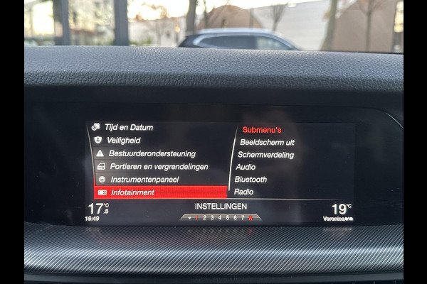 Alfa Romeo Stelvio 2.0 T AWD Super Q4| BOMVOL| STOEL/ STUURVERW.| ELEK. ACHTERKLEP| CAMERA| MEM. STOEL| DODE HOEK| APPLE CARPLAY|