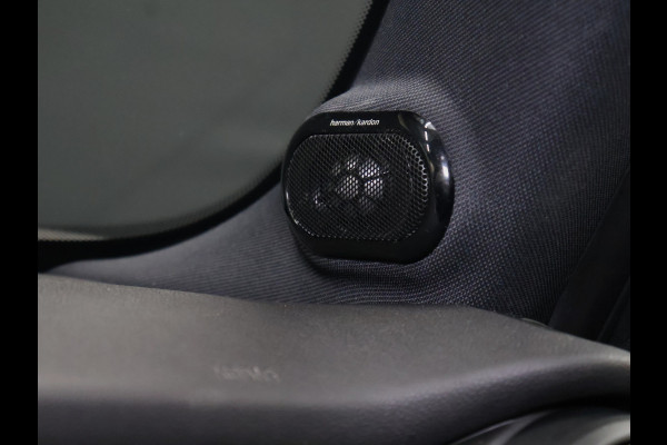 MINI Mini 1.5 Cooper 60 Years Edition JCW [APPLE CARPLAY, HARMAN KARDON, PANORAMA DAK, HEAD UP DISPLAY, STOELVERWARMING, NIEUWSTAAT]