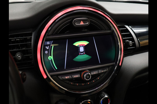MINI Mini 1.5 Cooper 60 Years Edition JCW [APPLE CARPLAY, HARMAN KARDON, PANORAMA DAK, HEAD UP DISPLAY, STOELVERWARMING, NIEUWSTAAT]