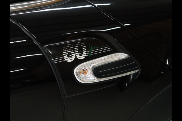 MINI Mini 1.5 Cooper 60 Years Edition JCW [APPLE CARPLAY, HARMAN KARDON, PANORAMA DAK, HEAD UP DISPLAY, STOELVERWARMING, NIEUWSTAAT]