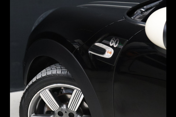 MINI Mini 1.5 Cooper 60 Years Edition JCW [APPLE CARPLAY, HARMAN KARDON, PANORAMA DAK, HEAD UP DISPLAY, STOELVERWARMING, NIEUWSTAAT]