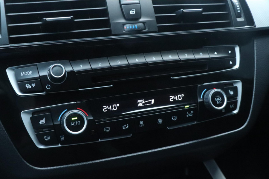 BMW 1-serie 118i M Pakket | Automaat | Stoelverwarming | Harman/kardon