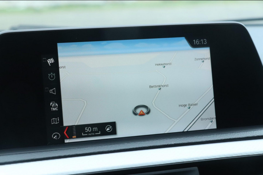 BMW 1-serie 118i M Pakket | Automaat | Stoelverwarming | Harman/kardon