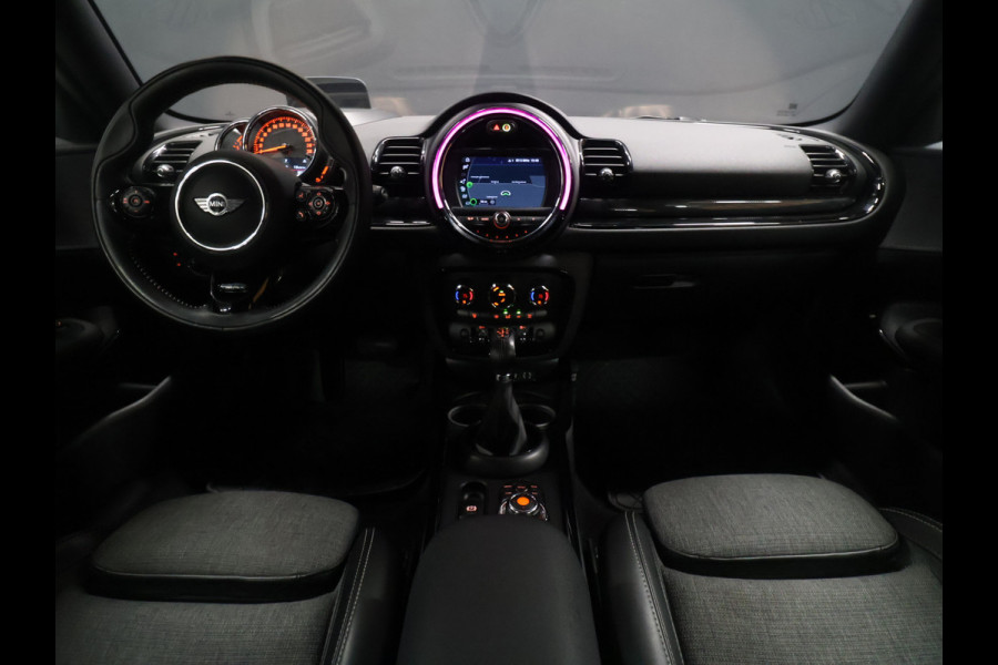 MINI Clubman 1.5 Cooper Salt Business [JWC INTERIEUR, NAVIGATIE, BLUETOOTH, HEAD-UP DISPLAY, CRUISE CONTROL, NIEUWSTAAT]